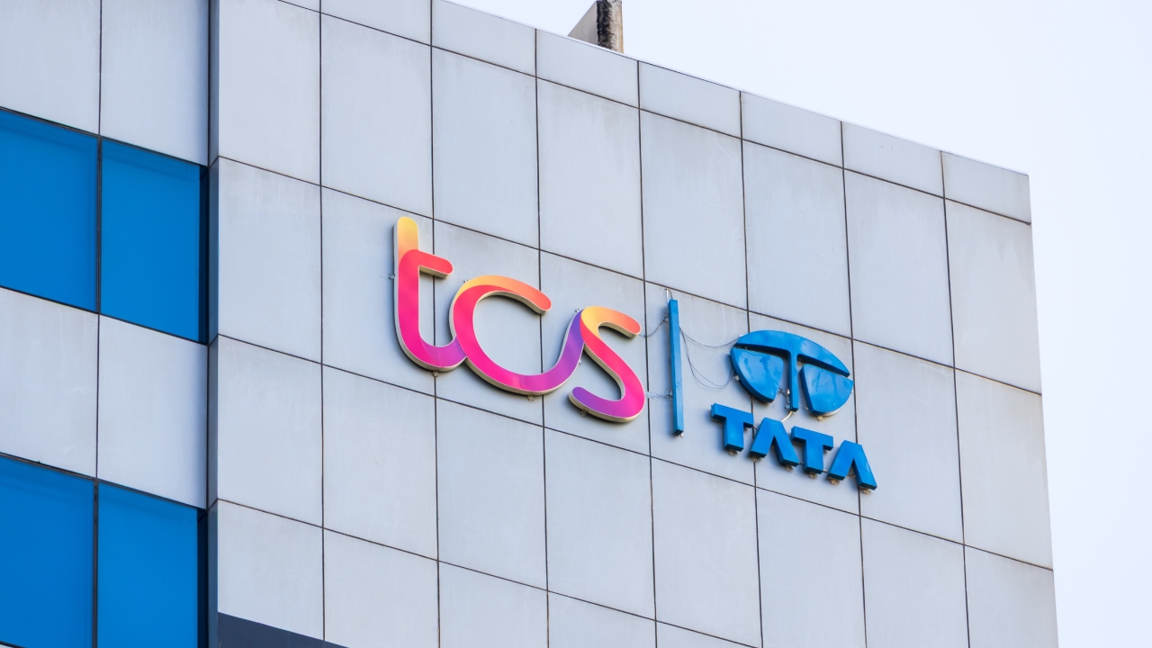 TCS commits to onboarding 600 lateral hires after ministry meeting