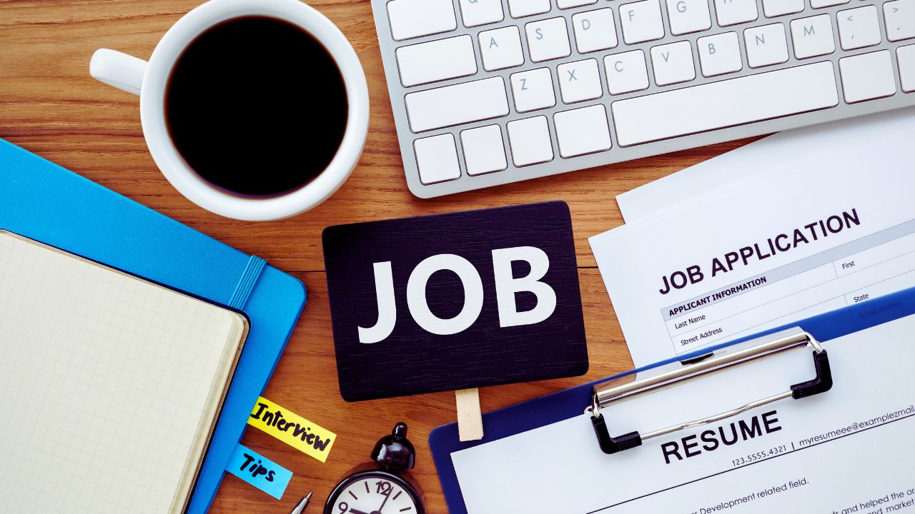 Unlock Your Dream Job with LinkedIn's AI: 5 Game-Changing Tips for Smarter Job Hunting